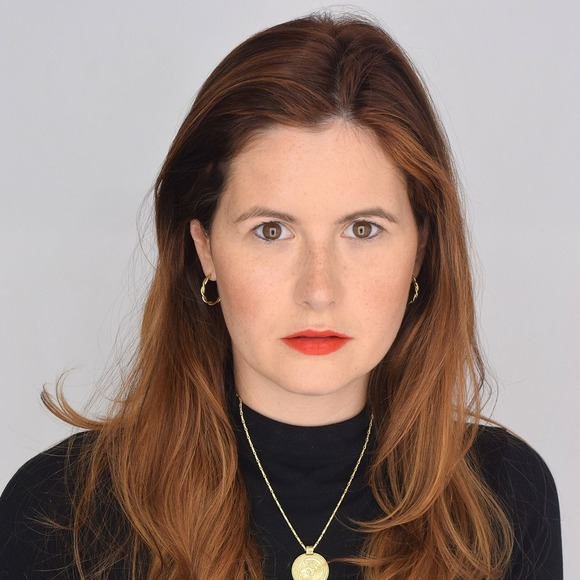 Meet your Posher, Britney - Picture 1 of 1